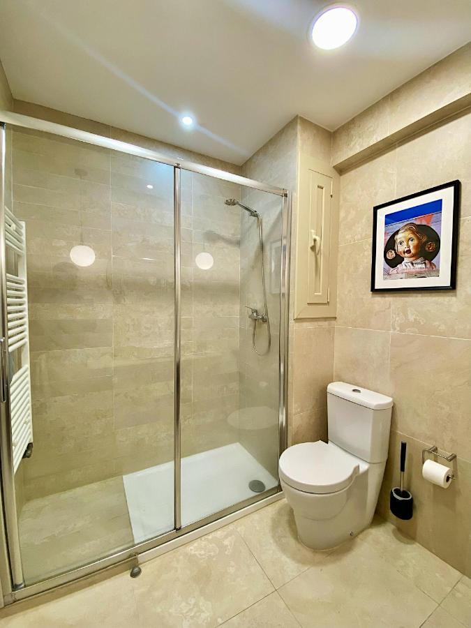 Abbott Apartment - 1 Min From The Beach - 100M2 - Sleeps 8 Sitges Exteriér fotografie