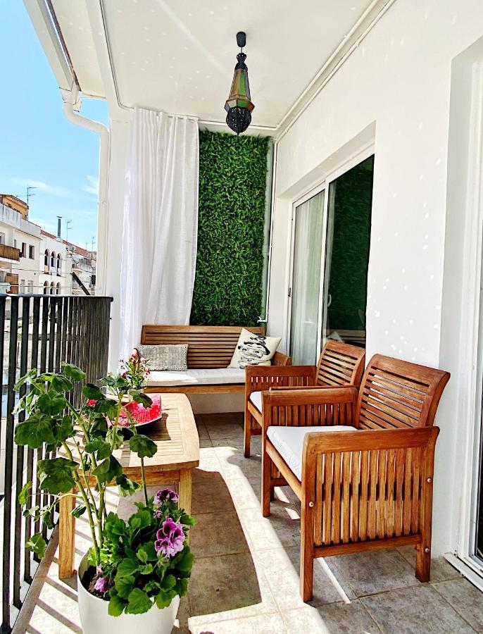 Abbott Apartment - 1 Min From The Beach - 100M2 - Sleeps 8 Sitges Exteriér fotografie