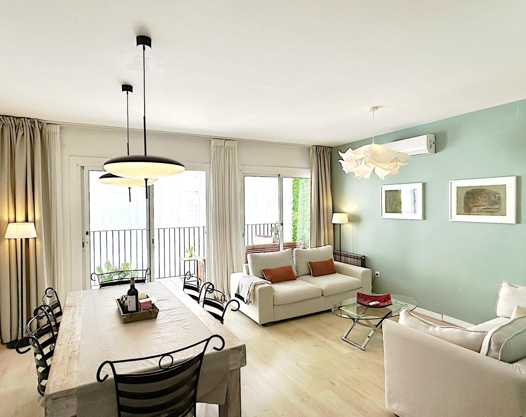 Abbott Apartment - 1 Min From The Beach - 100M2 - Sleeps 8 Sitges Exteriér fotografie
