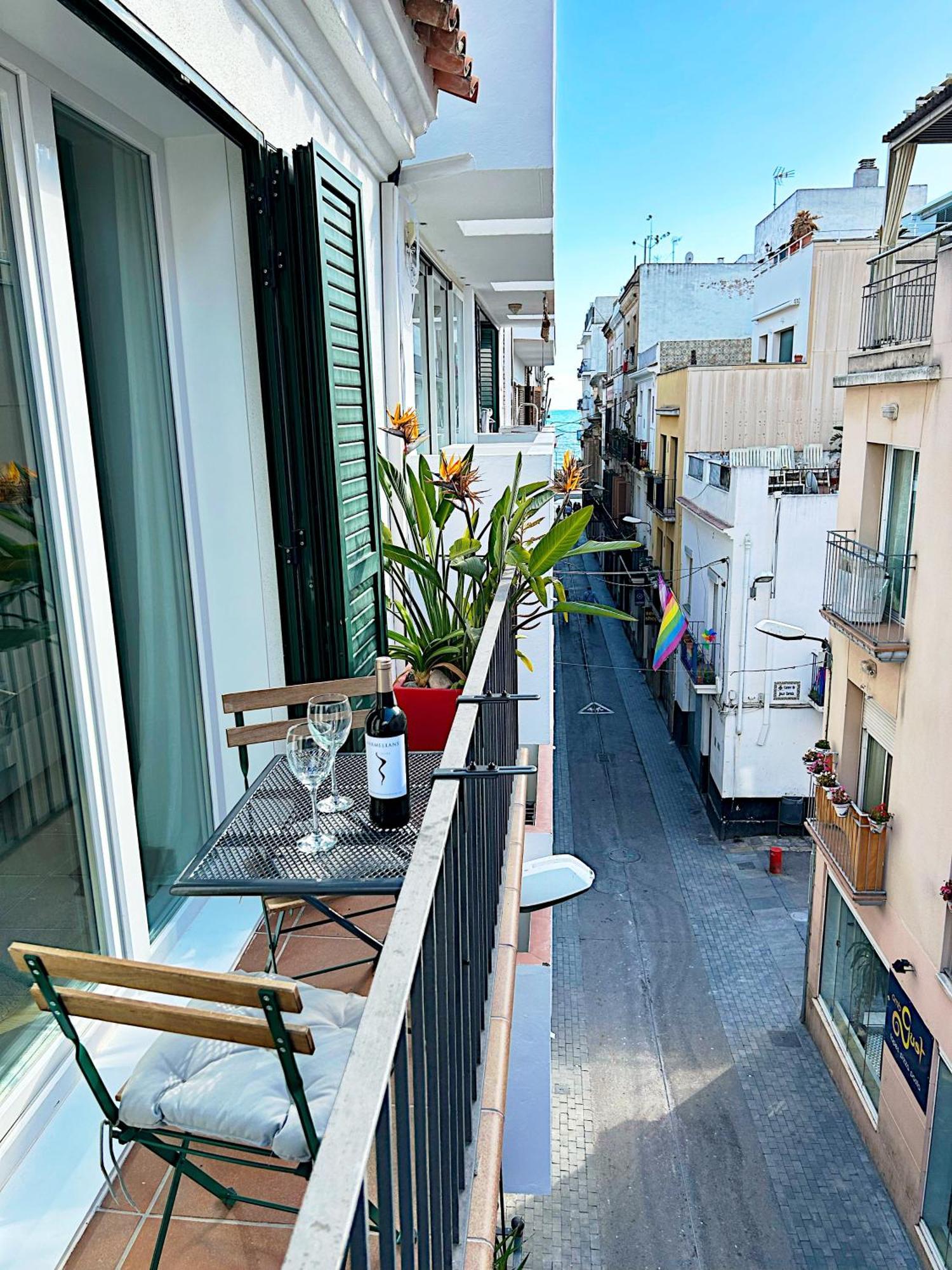Abbott Apartment - 1 Min From The Beach - 100M2 - Sleeps 8 Sitges Exteriér fotografie