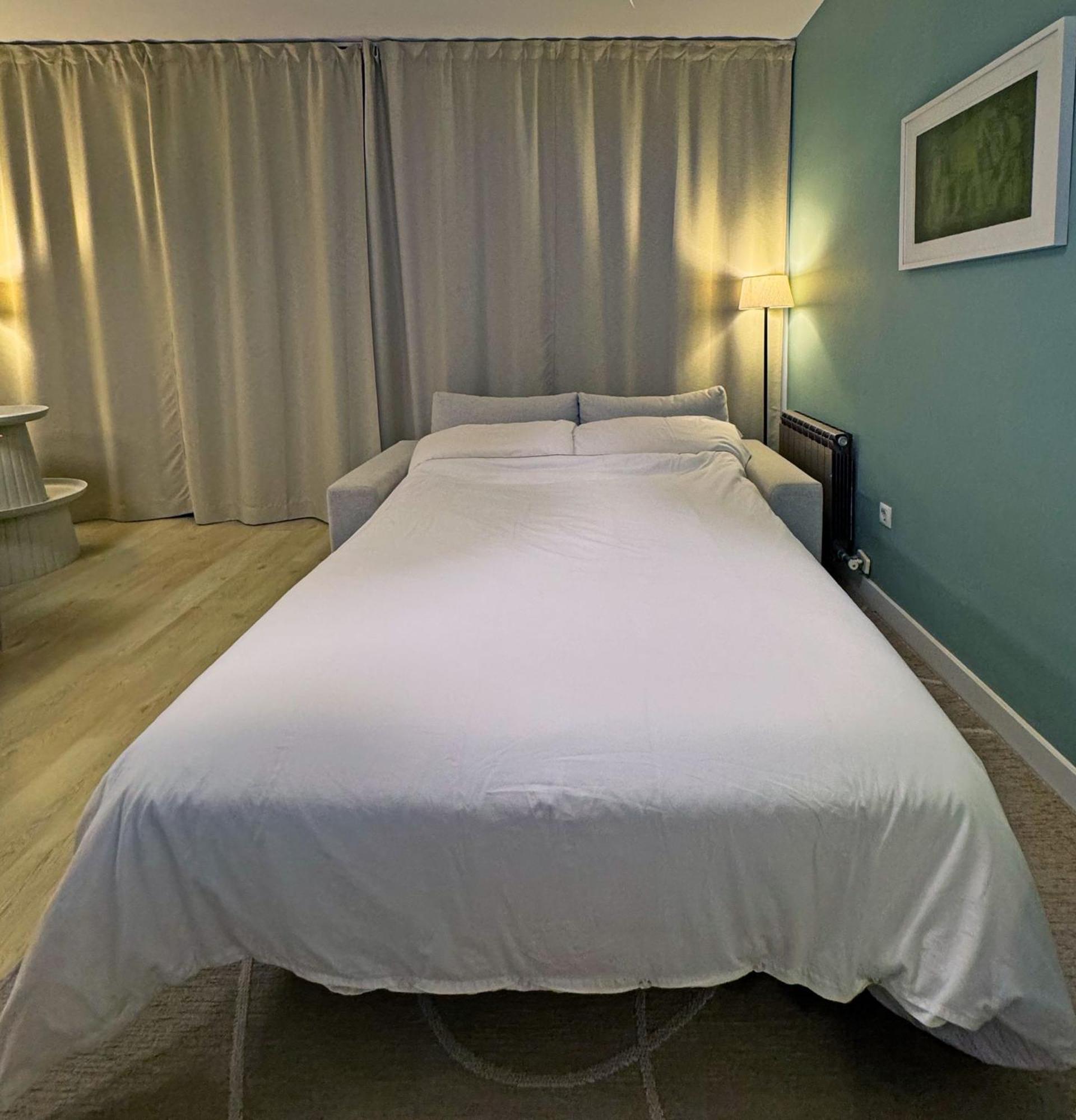 Abbott Apartment - 1 Min From The Beach - 100M2 - Sleeps 8 Sitges Exteriér fotografie